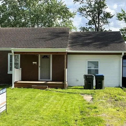 Buy this 3 bed house on 625 West Link Street in Kirksville, MO 63501