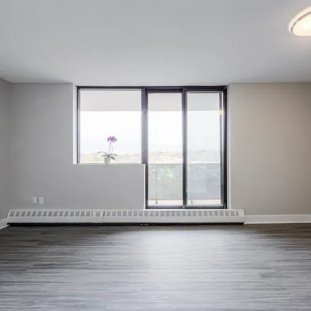 Image 6 - 909 Clonsilla Avenue, Peterborough, ON K9J 5Y3, Canada - Apartment for rent
