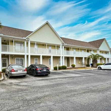 Buy this 3 bed condo on 129 Great Lakes Circle in Socastee, Horry County