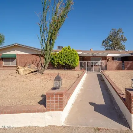 Buy this 6 bed house on 7405 West Villa Theresa Drive in Glendale, AZ 85308