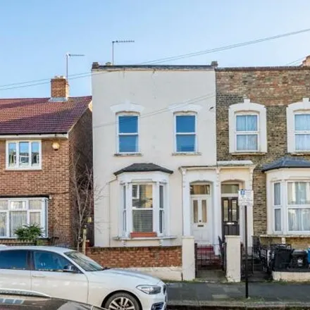 Buy this 4 bed house on 72 Kynaston Road in London, N16 0EB