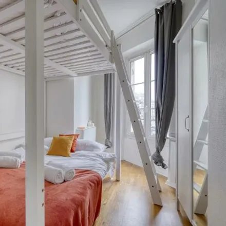Image 5 - 10 Rue des Moines, 75017 Paris, France - Apartment for rent