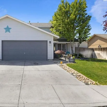 Buy this 4 bed house on 8386 Camano Drive in Pasco, WA 99301