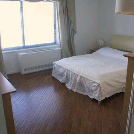 Rent this 1 bed apartment on 402 East 72nd Street in New York, NY 10021