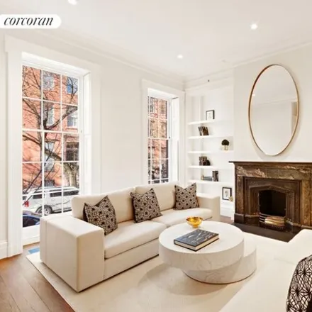 Image 2 - 22 Bank Street, New York, NY 10014, USA - Townhouse for sale