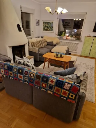 Rent this 6 bed house on Drevkarlsvägen 12 in 141 42 Huddinge, Sweden