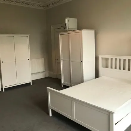 Rent this 5 bed apartment on 133 Warrender Park Road in City of Edinburgh, EH9 1ES