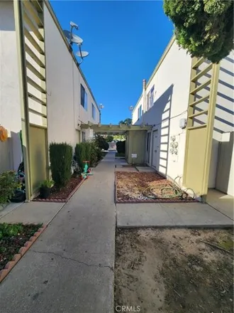 Image 3 - 1462 North McClelland Street, Santa Maria, CA 93454, USA - Condo for sale