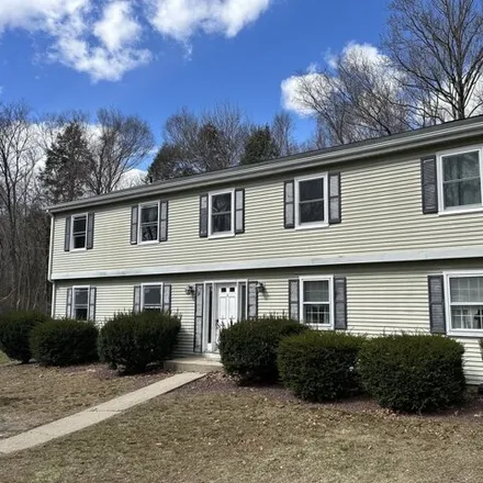 Rent this 2 bed apartment on 70 Pond Meadow Road in Essex, Lower Connecticut River Valley Planning Region