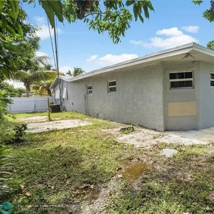 Image 4 - 2618 Northwest 43rd Terrace, Lauderhill, FL 33313, USA - House for sale