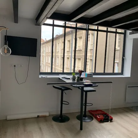 Rent this 2 bed apartment on 29 Rue Édouard Grimaux in 86000 Poitiers, France