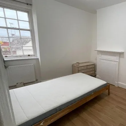 Rent this 1 bed room on Kingston Hill in London, KT2 7NQ