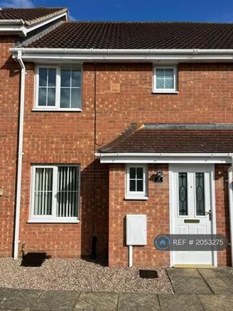 Rent this 3 bed townhouse on Rye Close in Sleaford, NG34 7BT