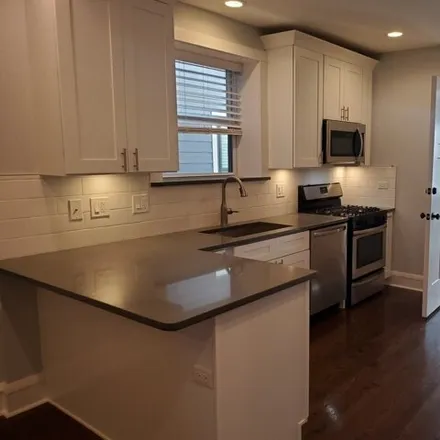 Image 3 - 5310 North Luna Avenue, Chicago, IL 60630, USA - House for rent