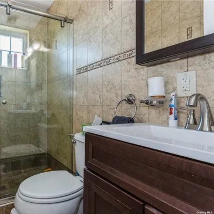 Image 4 - 3-14 Beach 13th Street, New York, NY 11691, USA - House for sale