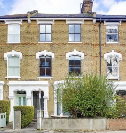 Rent this 2 bed townhouse on London in Stroud Green, GB