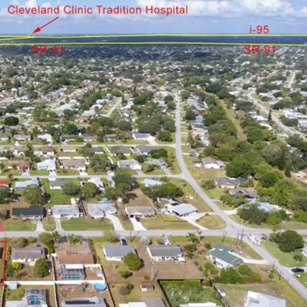 Image 7 - 543 Southeast Floresta Drive, Port Saint Lucie, FL 34983, USA - House for sale