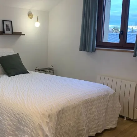 Rent this 2 bed apartment on 07700 Saint-Martin-d'Ardèche