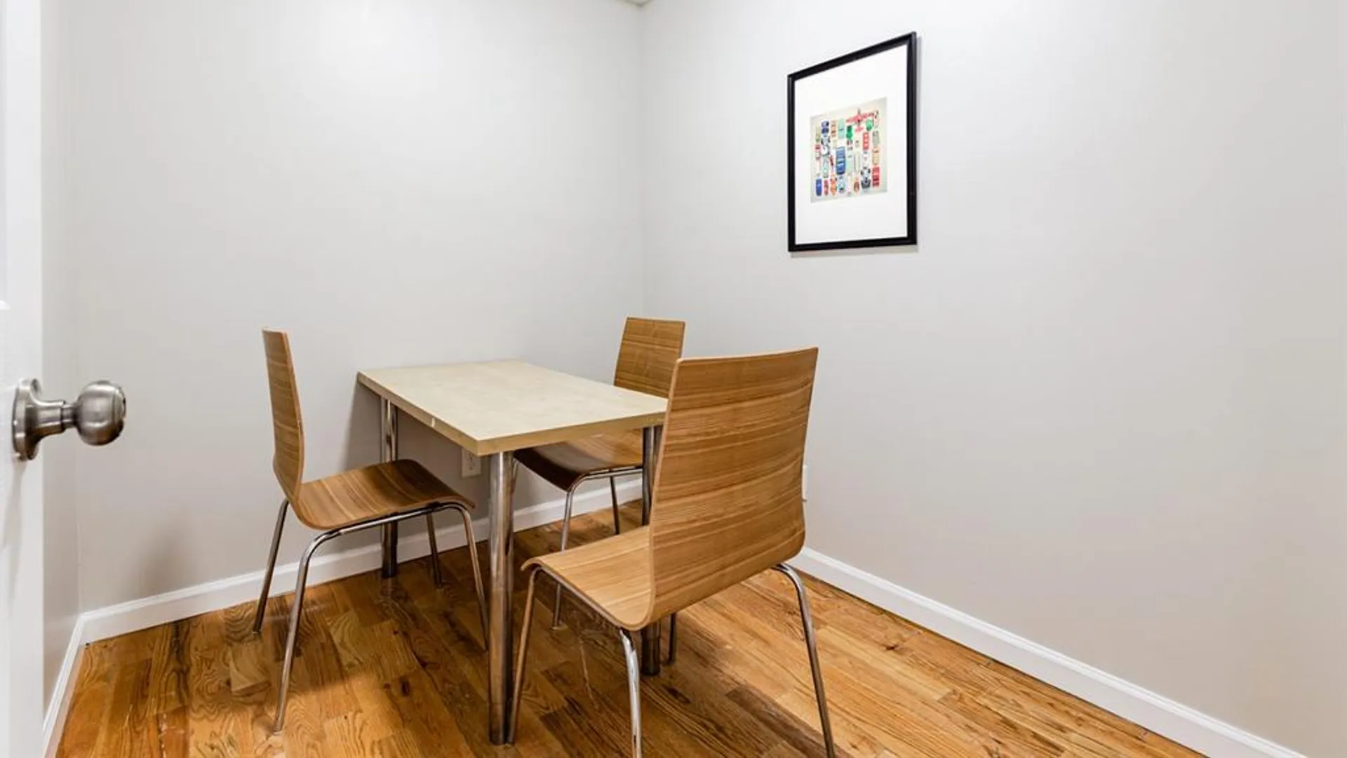 362 Parkside Avenue, New York, NY 11226, USA | Room for rent