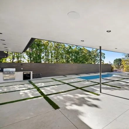 Image 8 - 4333 Meadow View Place, Los Angeles, CA 91436, USA - House for sale