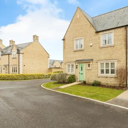 Buy this 4 bed house on Jacobs Piece in Fairford, GL7 4FH