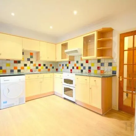 Rent this 1 bed apartment on 102-104 Hertford Road in London, N2 9BW