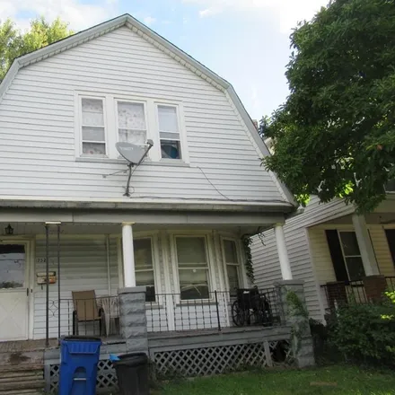 Buy this 3 bed house on 7529 Spafford Road in Cleveland, OH 44105