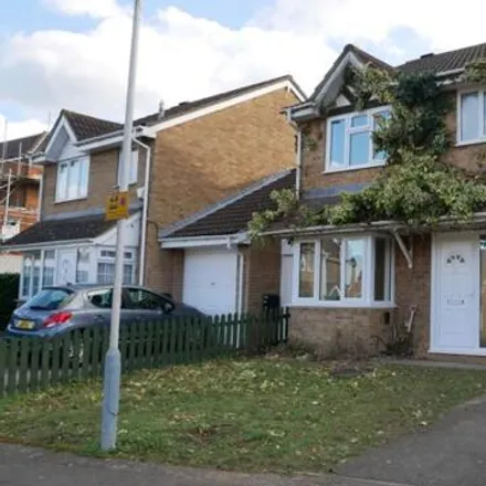 Rent this 3 bed house on Milburn Drive in Falling Lane, London