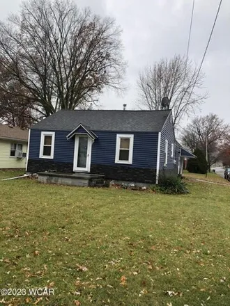 Buy this 2 bed house on 1672 Linden Street in Lima, OH 45804