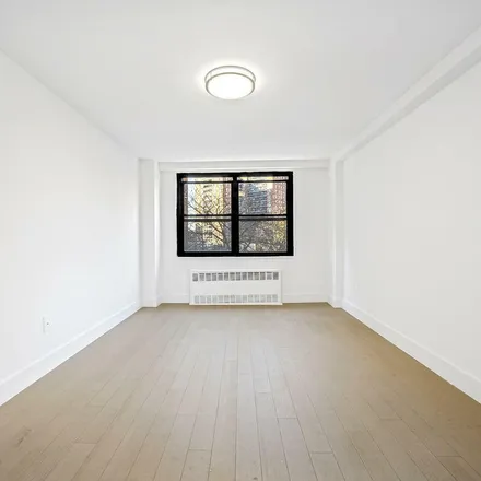 Rent this 3 bed apartment on The Drake in 62-60 99th Street, New York