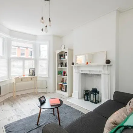 Buy this 1 bed apartment on 1 Kinnear Road in London, W12 9LE