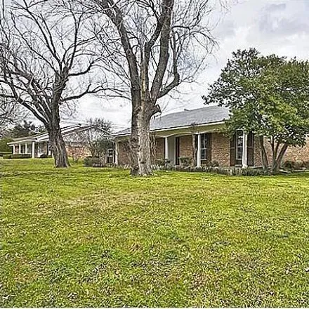 Image 5 - 14406 Tanglewood Drive, Farmers Branch, TX 75234, USA - House for rent