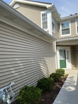 Buy this 2 bed townhouse on 302 Mill Street in Batavia, IL 60510