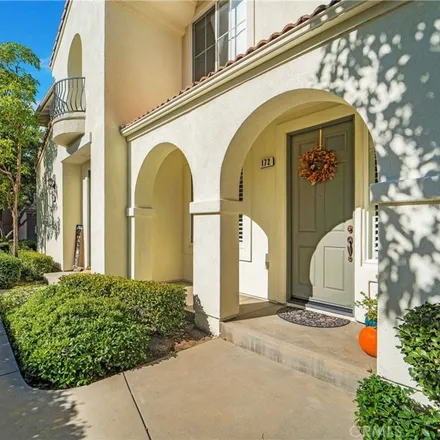 Buy this 3 bed condo on 174 Winterberry in Mission Viejo, CA 92692