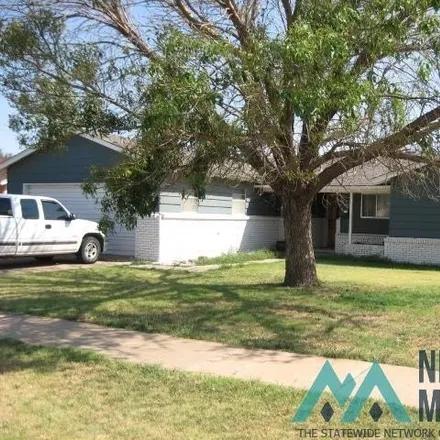 Rent this 4 bed house on 1011 West Yucca Avenue in Clovis, NM 88101
