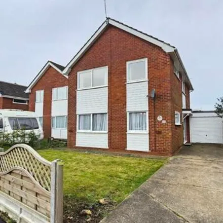 Buy this 4 bed house on Cliffe Avenue in Ruskington, NG34 9AU