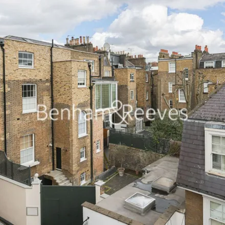 Image 8 - 8 Milner Street, London, SW3 2PU, United Kingdom - Apartment for rent