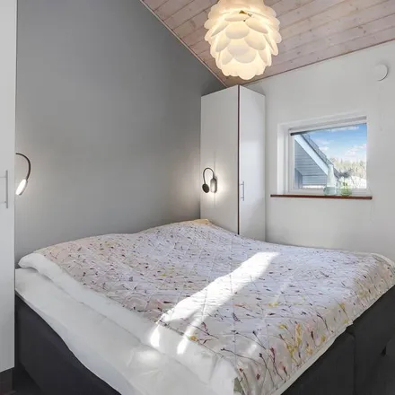 Rent this 4 bed house on Psykiatrien i Region Syddanmark in Kresten Philipsens Vej, Aabenraa