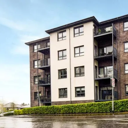 Buy this 2 bed apartment on 10 Woodhead Gardens in Bothwell, G71 8AS