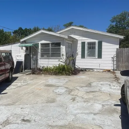 Buy this 8 bed house on 435 Avenue E Southeast in Winter Haven, FL 33880
