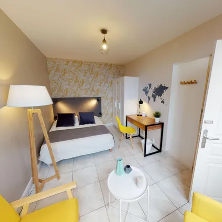 Rent this 4 bed room on 57 Rue Bonte Pollet