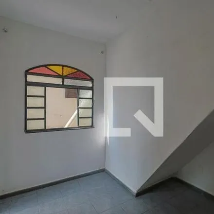 Rent this 2 bed house on Rua Canário in Goiânia, Belo Horizonte - MG