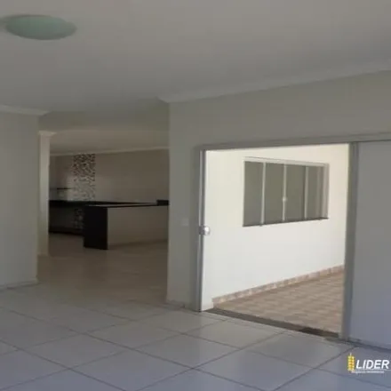 Buy this 2 bed house on Rua Vieira Gonçalves in Martins, Uberlândia - MG