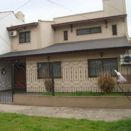 Buy this 2 bed house on Italia 101 in B1852 EMM Burzaco, Argentina
