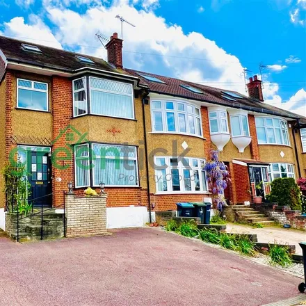 Rent this 4 bed duplex on 71 Windmill Gardens in London, EN2 7DY