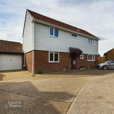 Buy this 4 bed house on 12 Mayland Close in Heybridge, CM9 4YR