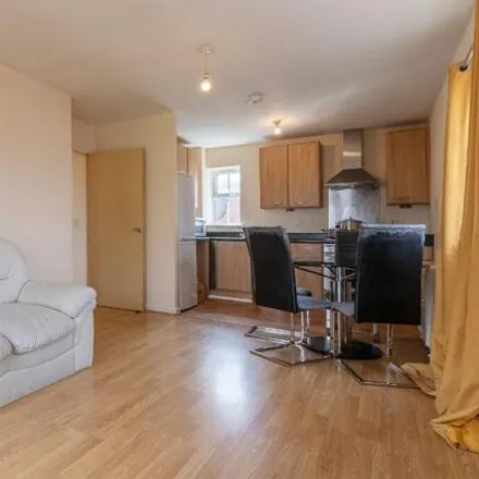 Image 2 - Brompton Road, Leicester, LE5 1PQ, United Kingdom - Apartment for sale