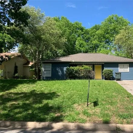 Rent this 3 bed house on 1842 Avenue P 1/2 in Huntsville, TX 77340