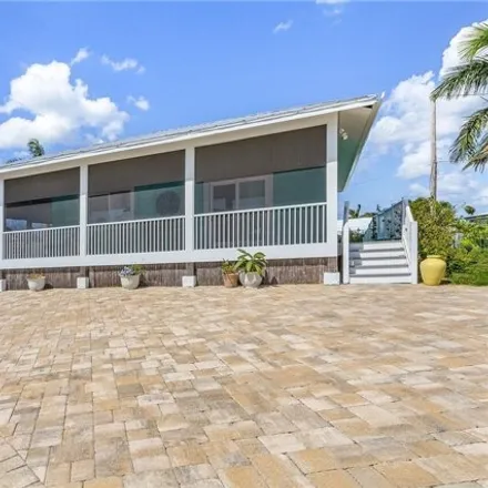 Image 2 - Coconut Drive, Saint James City, Lee County, FL, USA - House for sale