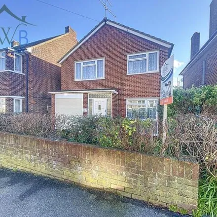 Buy this 4 bed house on Catts pharmacy in Catts Alley, Snodland